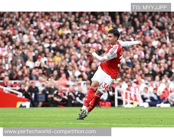 足总杯惊天逆转尤文图斯险胜阿森纳引发争议判罚全场沸腾