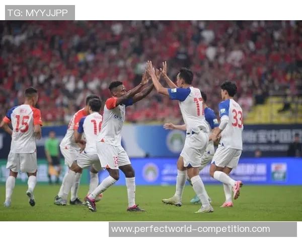 中超精彩对决利物浦与莱比锡握手言和神扑瞬间引发全场热议