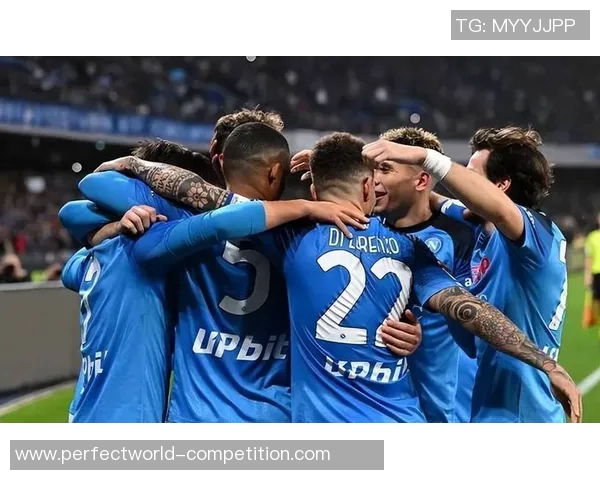 德甲激战曼联险胜那不勒斯红牌争议引发全场热议