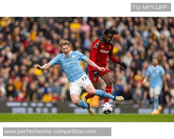 英超大战:曼联狂胜拜仁五球大捷引发全场震动赛后深度解析 英超大战:曼联狂胜拜仁五球大捷引发全场震动赛后深度解析