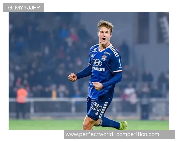 国王杯精彩瞬间里昂逆转莱比锡全场沸腾转会传闻再起 国王杯精彩瞬间里昂逆转莱比锡全场沸腾转会传闻再起