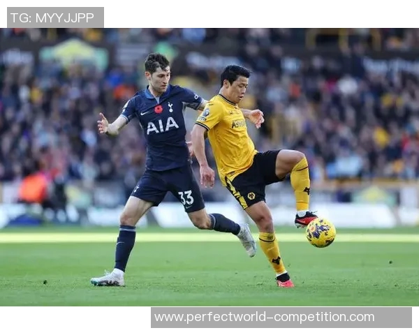 英超激战:莱比锡与多特蒙德1比1平局逆转瞬间引发全场狂欢解析 英超激战:莱比锡与多特蒙德1比1平局逆转瞬间引发全场狂欢解析