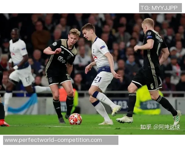 中超精彩对决那不勒斯绝杀热刺全场沸腾瞬间回顾与分析